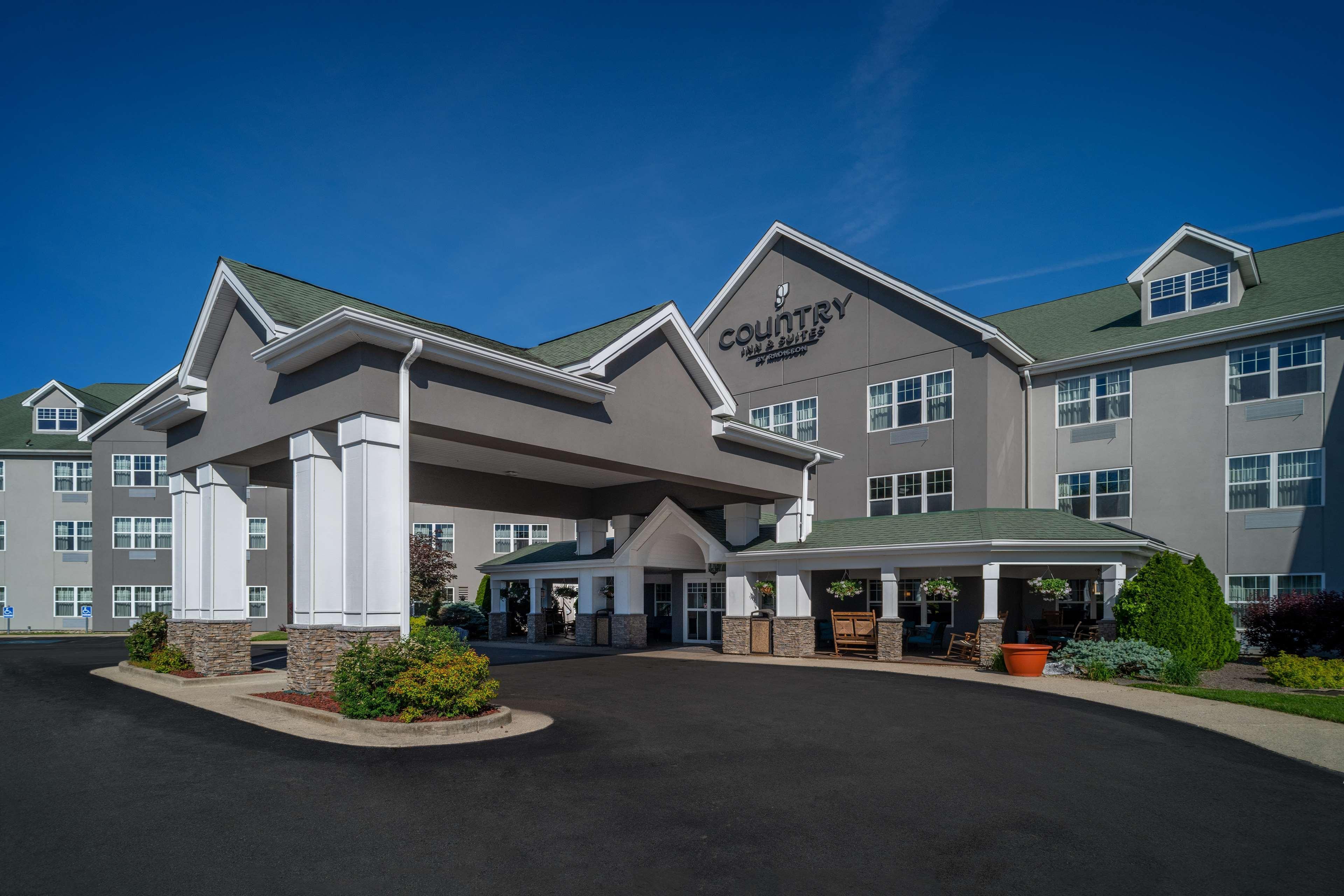 Country Inn & Suites By Radisson, Beckley, Wv Exterior photo