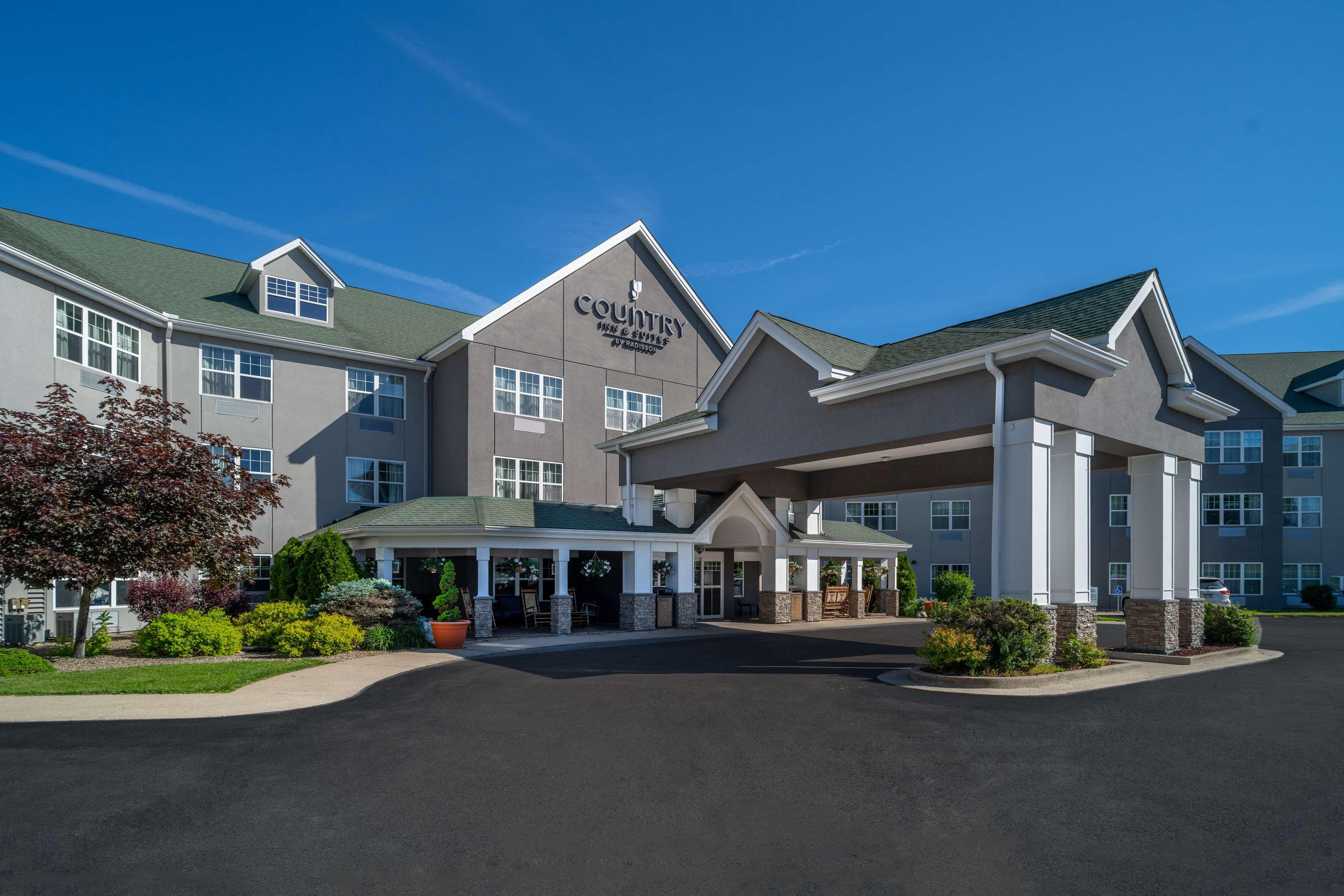 Country Inn & Suites By Radisson, Beckley, Wv Exterior photo